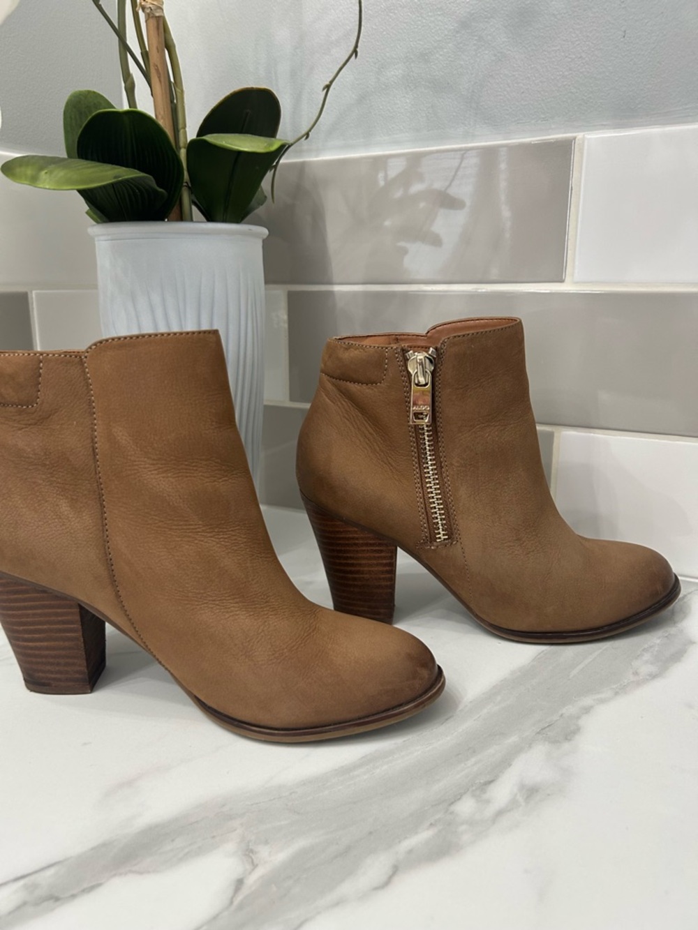 Aldo Tan Leather Stacked Heel Ankle Booties with Side Zip 3” heels